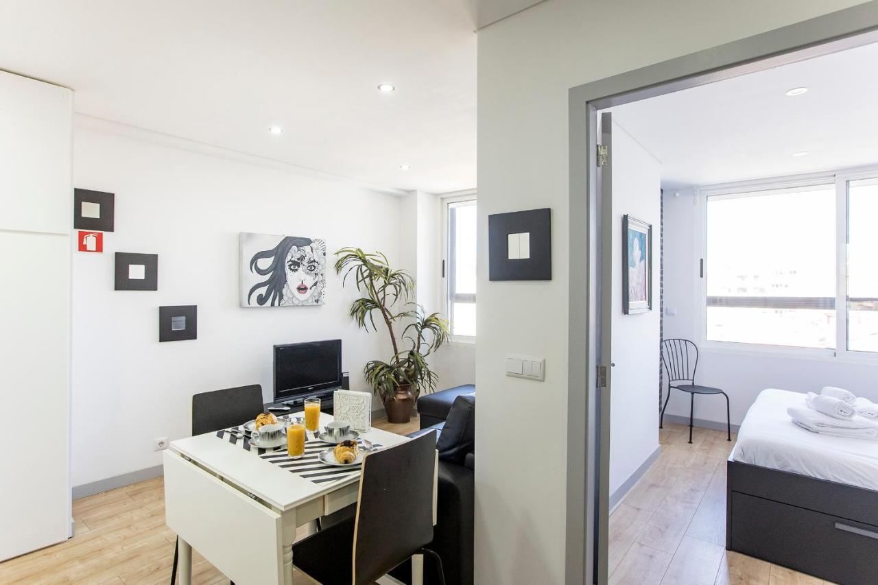 1Br Flat In Trindade W/ Ac By Metro Station Apartment Porto Bagian luar foto